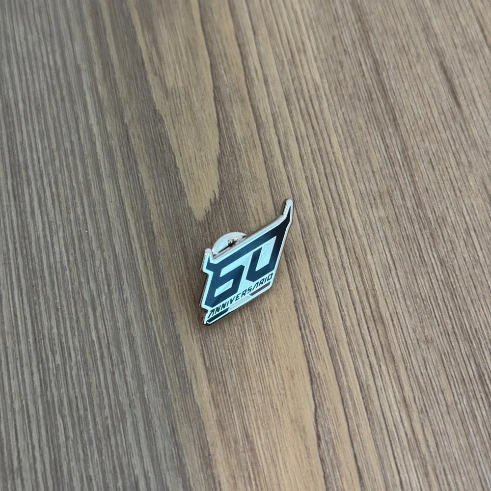 Lamborghini 60th Anniversary Pin - Picture 1 of 2